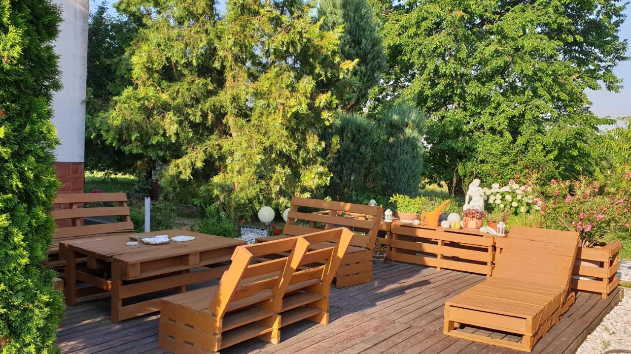 Agroturystyka U Joli Pacanow Bagian luar foto